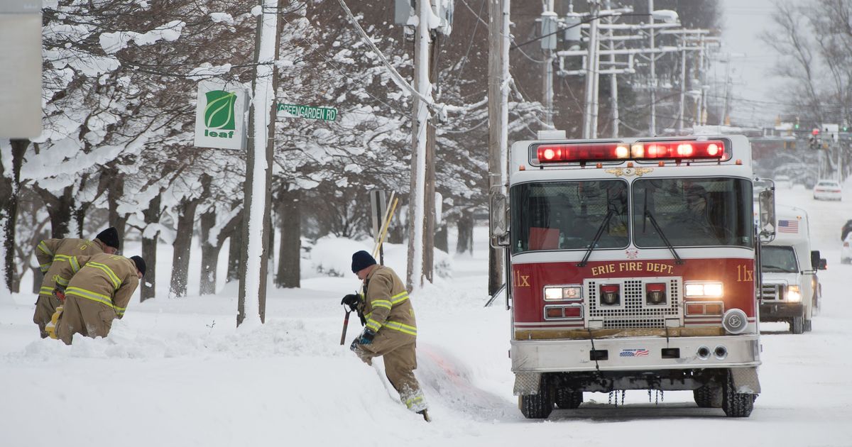 At least 12 dead as freezing temperatures grip the US, warming centres set up