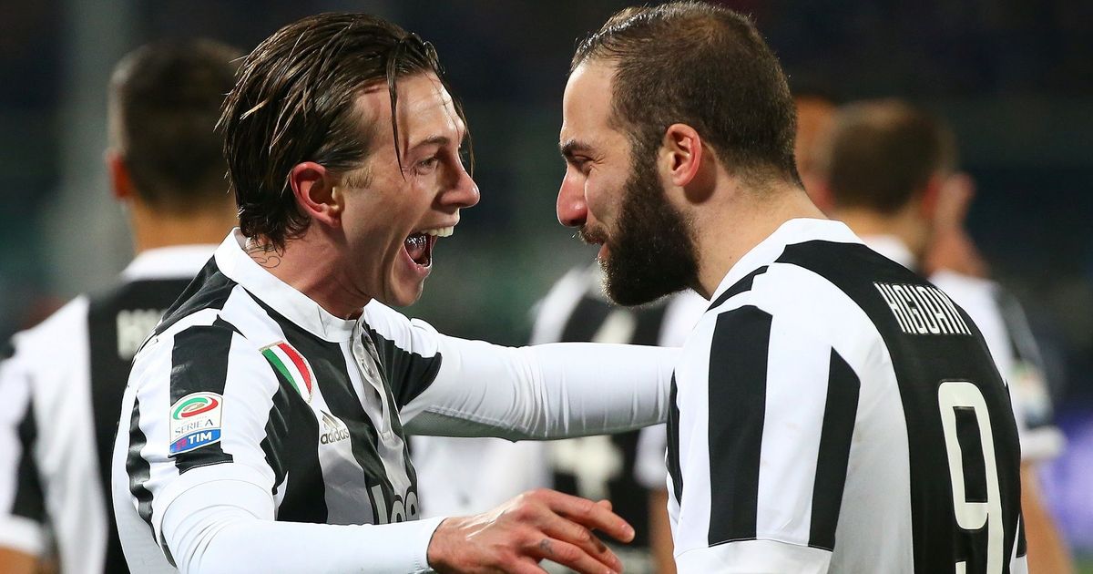 Fiorentina 0 Juventus 2: Bernardeschi haunts Viola as Juve go top Fiorentina 0 Juventus 2: Bernardeschi haunts Viola as Juve go top