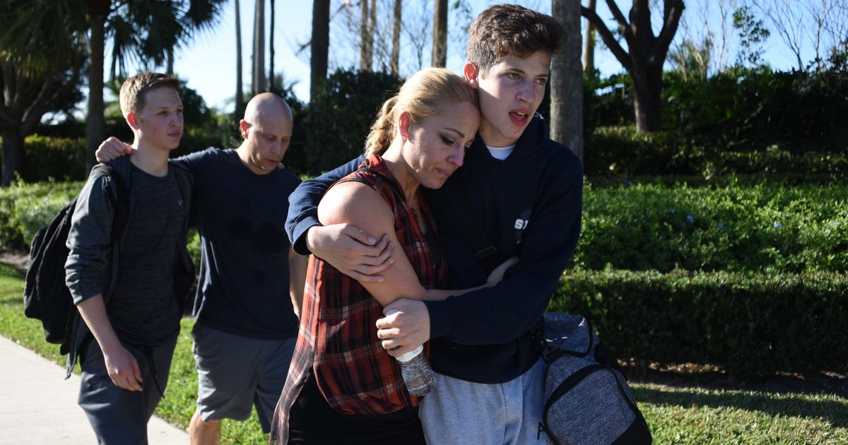 United States: 17 killed, many injured after former student opens fire at Florida school