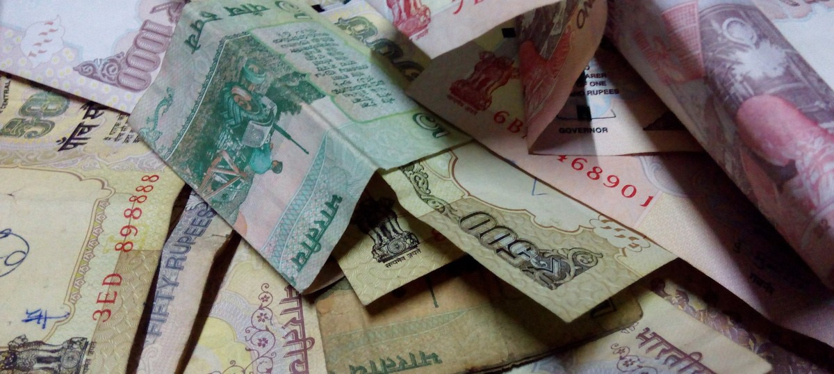 Madras High Court orders CBI investigation into Rs 570 crore seized before Tamil Nadu polls