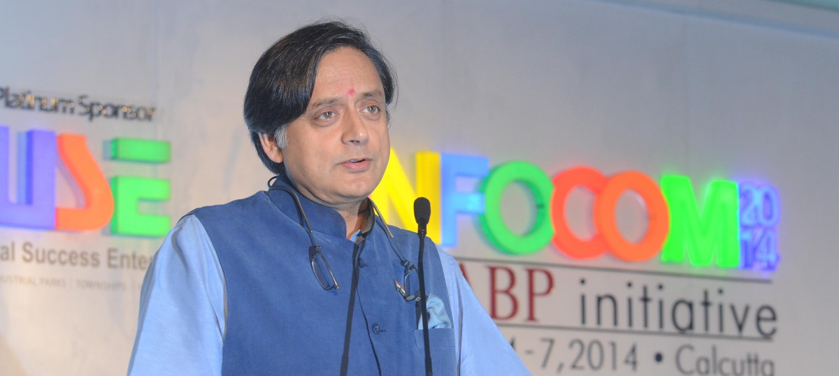 Sunanda Pushkar case: Delhi Police hand over chargesheet and witness statements to Shashi Tharoor