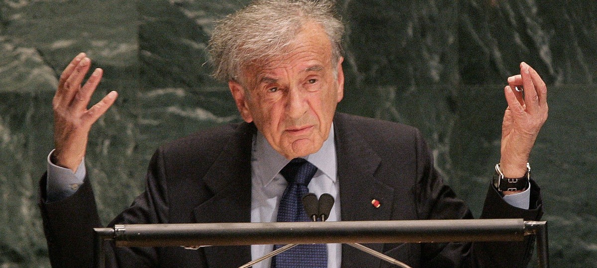 Nobel Peace Prize winner Elie Wiesel, who survived Auschwitz, dies
