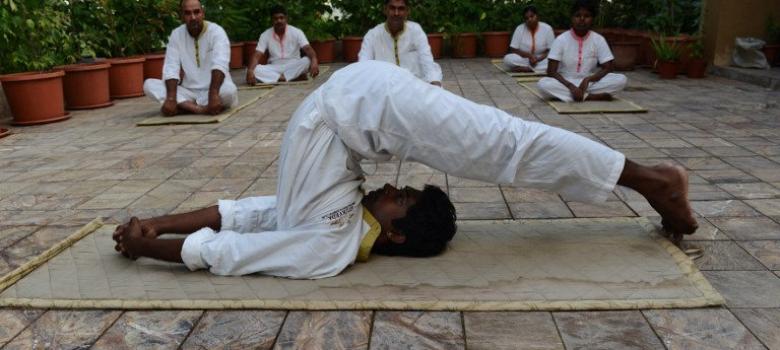 Police arrests journalist who wrote a report saying Ayush ministry denied jobs to Muslims