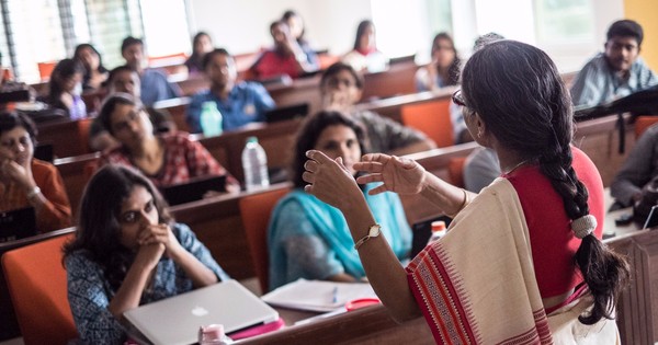 क्यों भारत के विश्वविद्यालयों को 'वर्ल्ड क्लास' बनाने के सपने देखना बेकार है