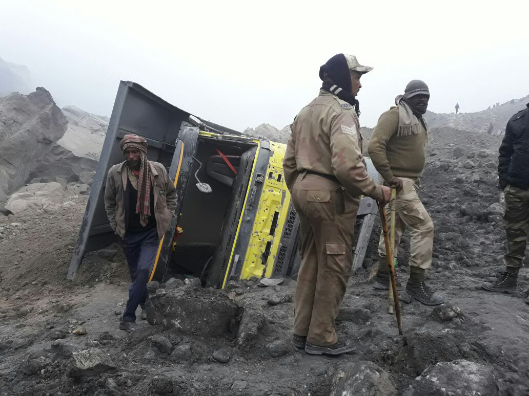 Ten machines – excavators and dumpers – were buried under the debris. Image Credit: Manob Chowdhury Ten machines – excavators and dumpers – were buried under the debris. Image Credit: Manob Chowdhury