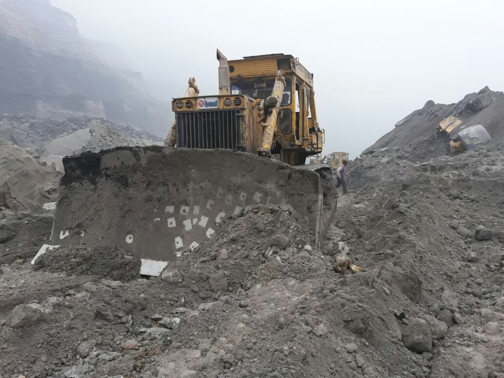 Coal India Limited had outsourced work to a private mine developer. Image Credits: Manob Chowdhury Coal India Limited had outsourced work to a private mine developer. Image Credits: Manob Chowdhury