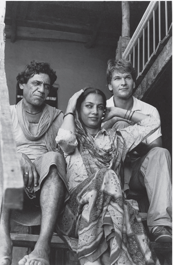 Om Puri, Shabana Azmi and Patrick Swayze on the sets of City of Joy. Courtesy Om Puri Unlikely Hero, Roli Books. Om Puri, Shabana Azmi and Patrick Swayze on the sets of City of Joy. Courtesy Om Puri Unlikely Hero, Roli Books.