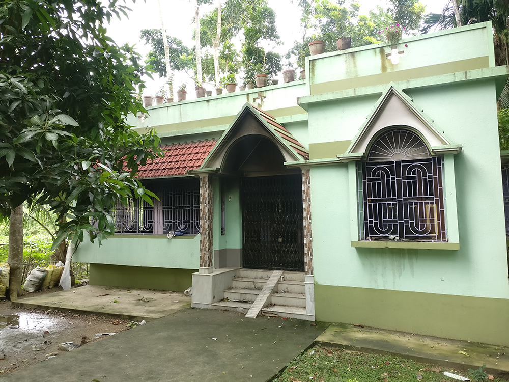 The house of the Magurkhali boy alleged to have shared the explicit cartoon on his Facebook timeline. Photo credit: Shoaib Daniyal The house of the Magurkhali boy alleged to have shared the explicit cartoon on his Facebook timeline. Photo credit: Shoaib Daniyal