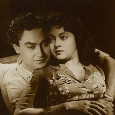 ‘कोई हमदम न रहा, कोई सहारा न रहा’ जैसे कालजयी गीत के पहले गायक किशोर नहीं, अशोक कुमार थे!