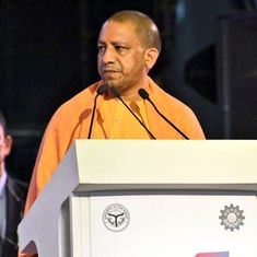 सिद्धारमैया के तंज के बाद आदित्यनाथ उत्तर प्रदेश लौटे, तूफान पीड़ितों से मुलाकात की